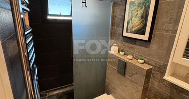 RENT: 3 BEDROOM FURNISHED APARTMENT IN CENTRAL LIMASSOL JUST OFF RIGA FERREOU WALKING DISTANCE TO ALL AMENITIES.