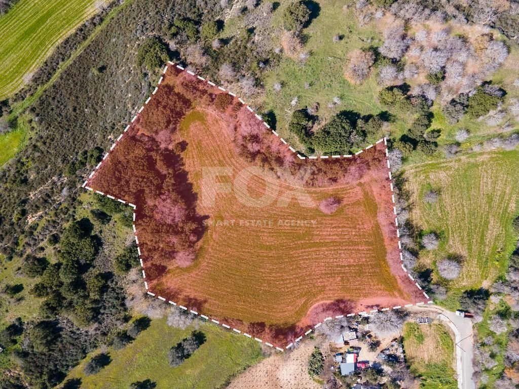 Residential field for sale, in Polemi Community, in Paphos