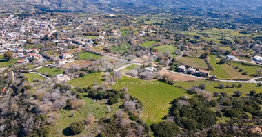 Residential field for sale, in Polemi Community, in Paphos