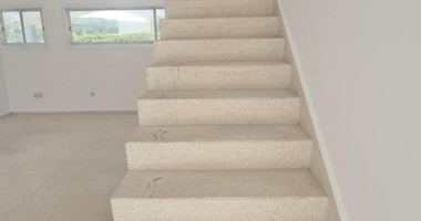 For Rent – Commercial Space Ideal for Co-Working or Offices in Kato Paphos