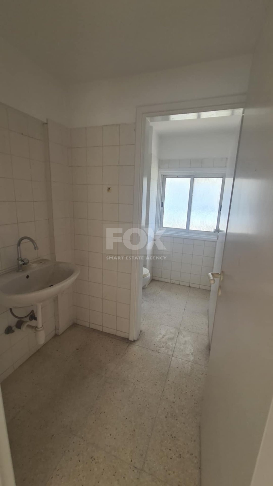 For Rent – Commercial Space Ideal for Co-Working or Offices in Kato Paphos