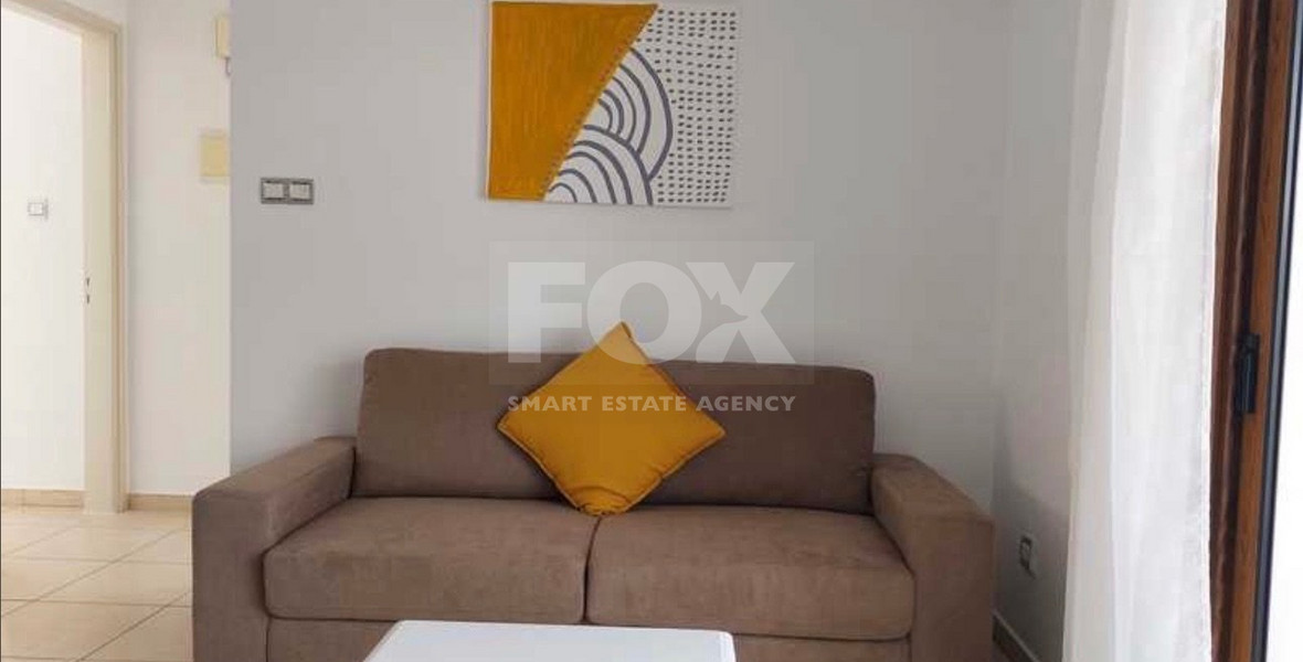 Bright two-Bedroom Apartment with Dual Verandas in Universal, Paphos