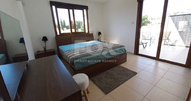 Two -bedroom penthouse apartment in the heart of Universal, Paphos
