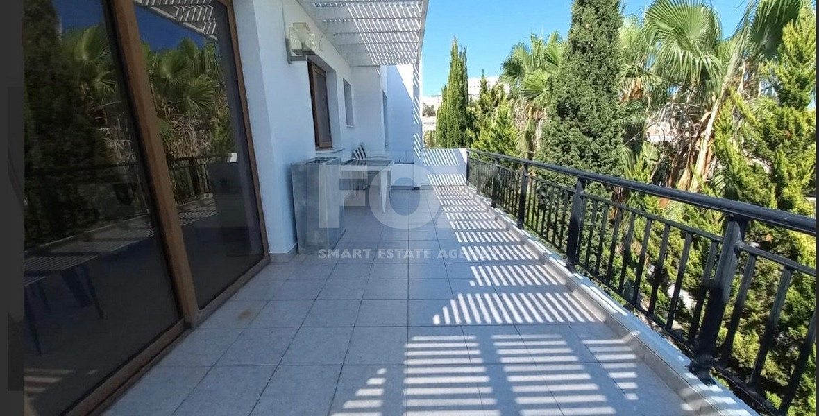 Two -bedroom penthouse apartment in the heart of Universal, Paphos
