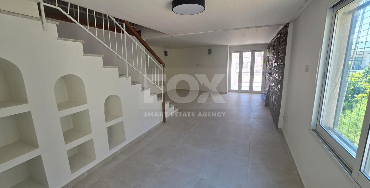 Spacious 3 Bedroom Duplex apartment in Katholiki  For Rent