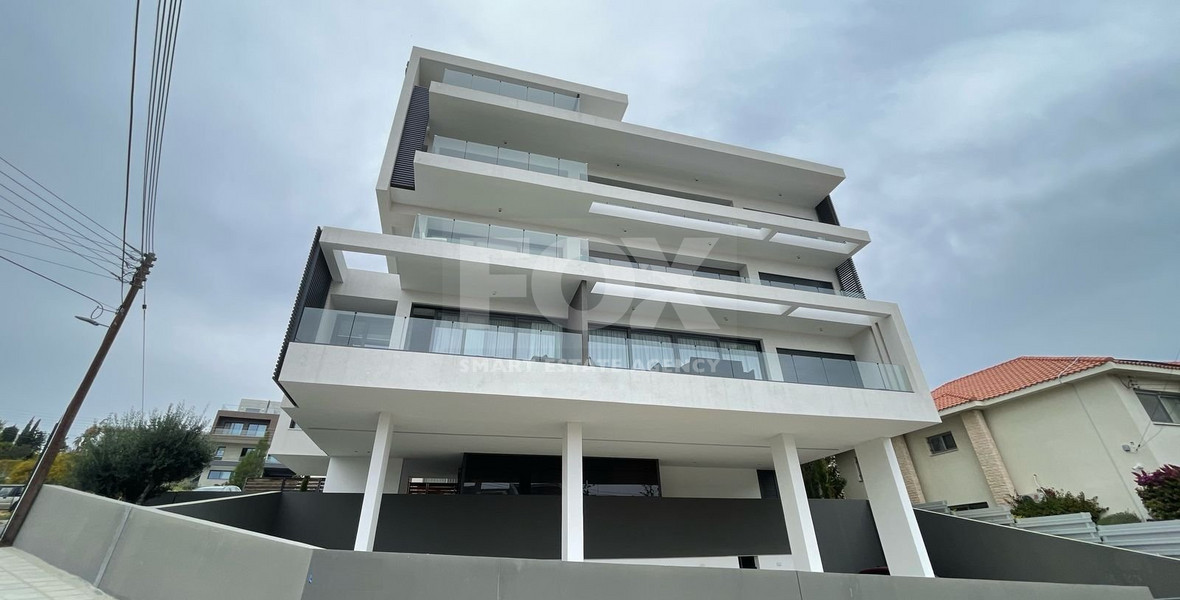 Fully Furnished Two Bedroom Apartment for rent in Mesa Geitonia