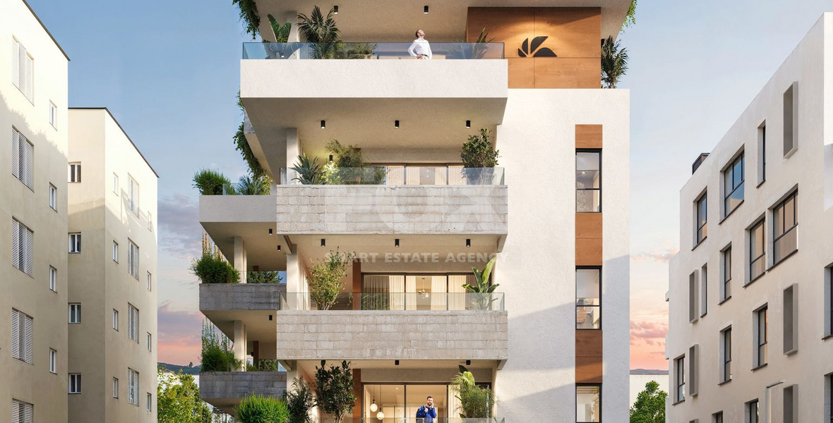 Elegant Mediterranean-Style 3 Bedroom Apartment for sale – Just 150m from the Beach
