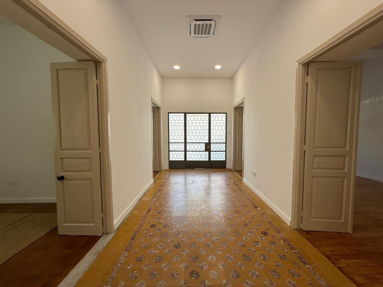 Büro 170 m² in Limassol, Zypern