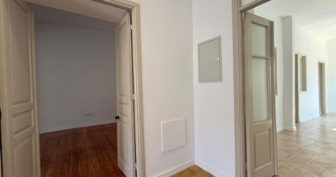 FULLY RENOVATED GROUND FLOOR OFFICE BUILDING FOR RENT IN AYIA TRIADA-LIMASSOL