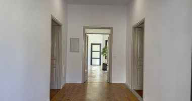 FULLY RENOVATED GROUND FLOOR OFFICE BUILDING FOR RENT IN AYIA TRIADA-LIMASSOL