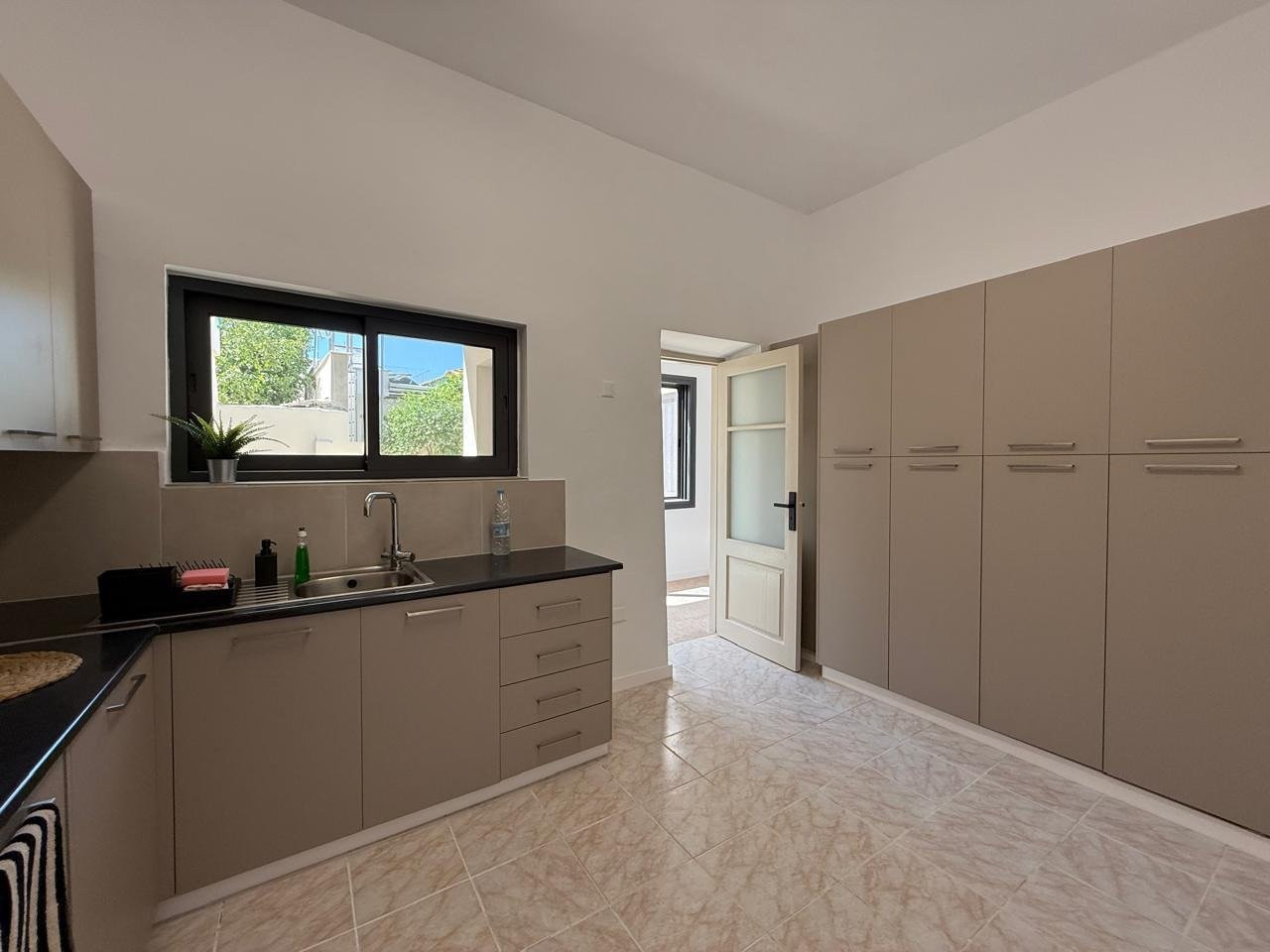 Büro 170 m² in Limassol, Zypern