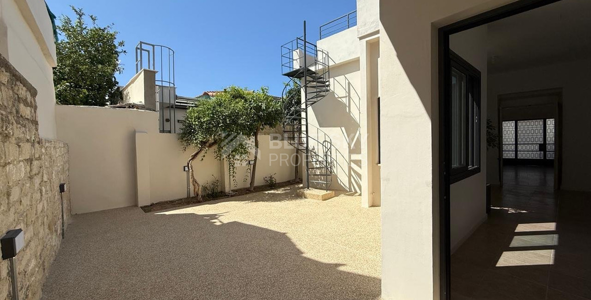 FULLY RENOVATED GROUND FLOOR OFFICE BUILDING FOR RENT IN AYIA TRIADA-LIMASSOL