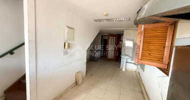 Shop in Kato Paphos for sale