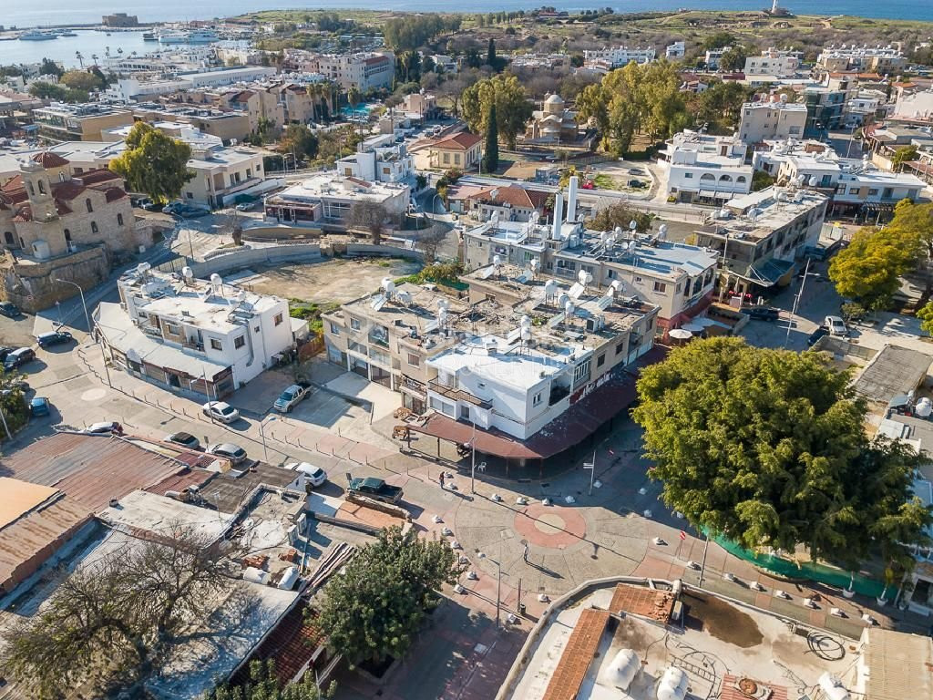 Shop in Kato Paphos for sale