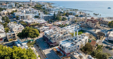 Shop in Kato Paphos for sale