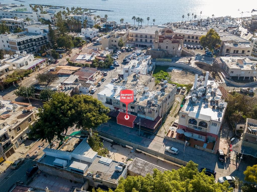 Shop in Kato Paphos for sale