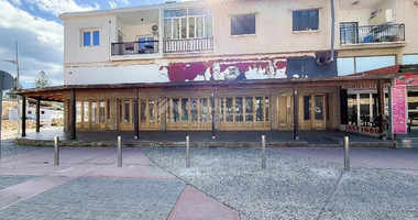 Shop in Kato Paphos for sale