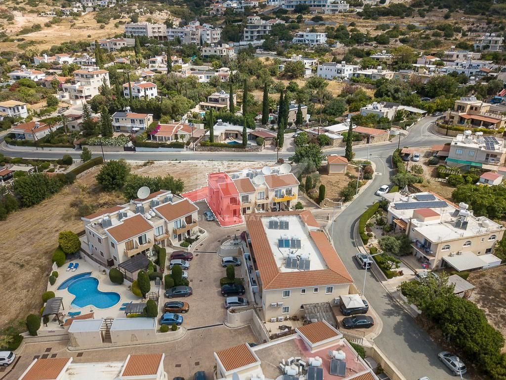 Three bedroom house in Peyia , Paphos , for sale