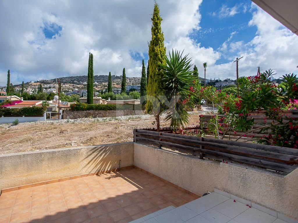 Three bedroom house in Peyia , Paphos , for sale