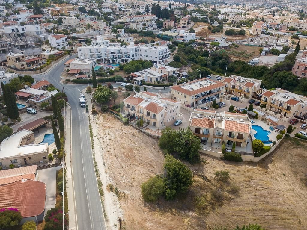 Three bedroom house in Peyia , Paphos , for sale