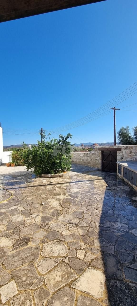 Cypriot Traditional House For rent In Giolou