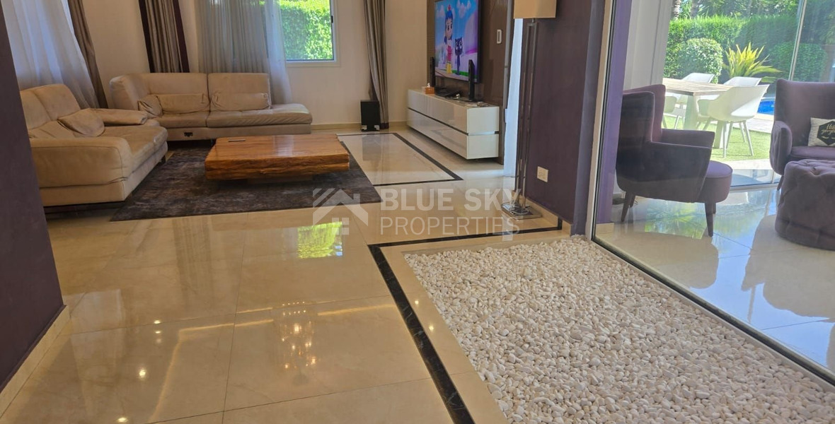 Stunning 4-Bedroom Villa with Annex in  Agios Tychonas