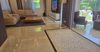 Stunning 4-Bedroom Villa with Annex in  Agios Tychonas