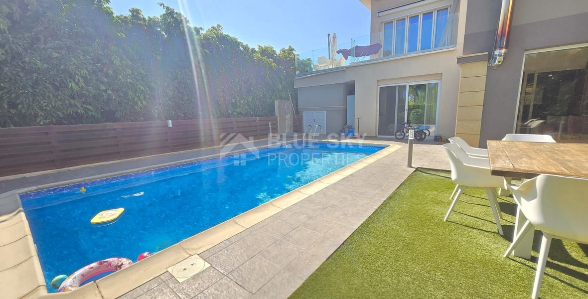 Stunning 4-Bedroom Villa with Annex in  Agios Tychonas