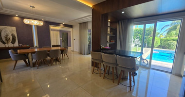 Stunning 4-Bedroom Villa with Annex in  Agios Tychonas