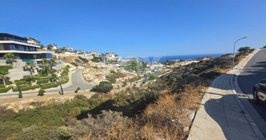 Residential Land for sale in Agios Tychonas