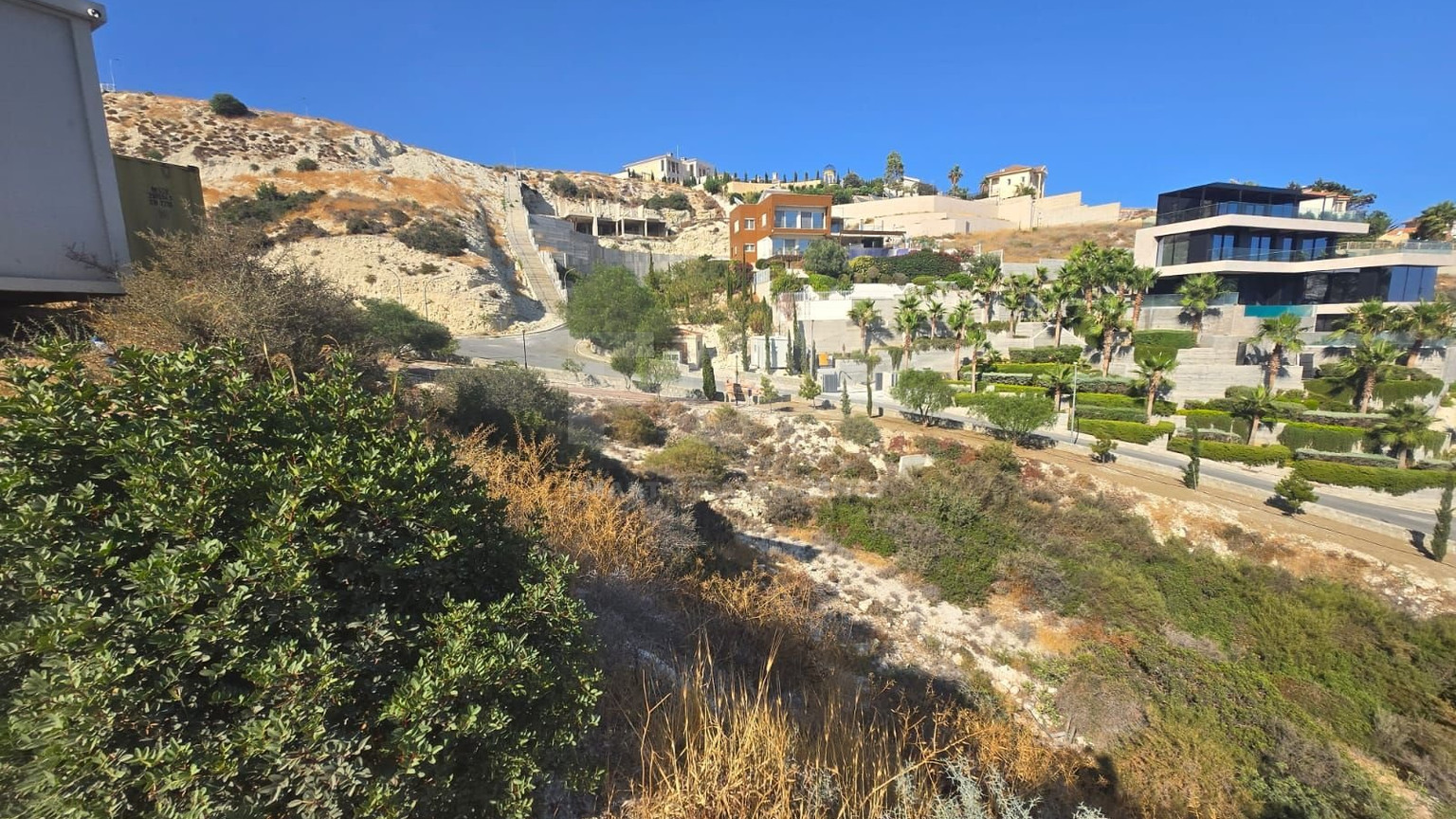 Residential Land for sale in Agios Tychonas