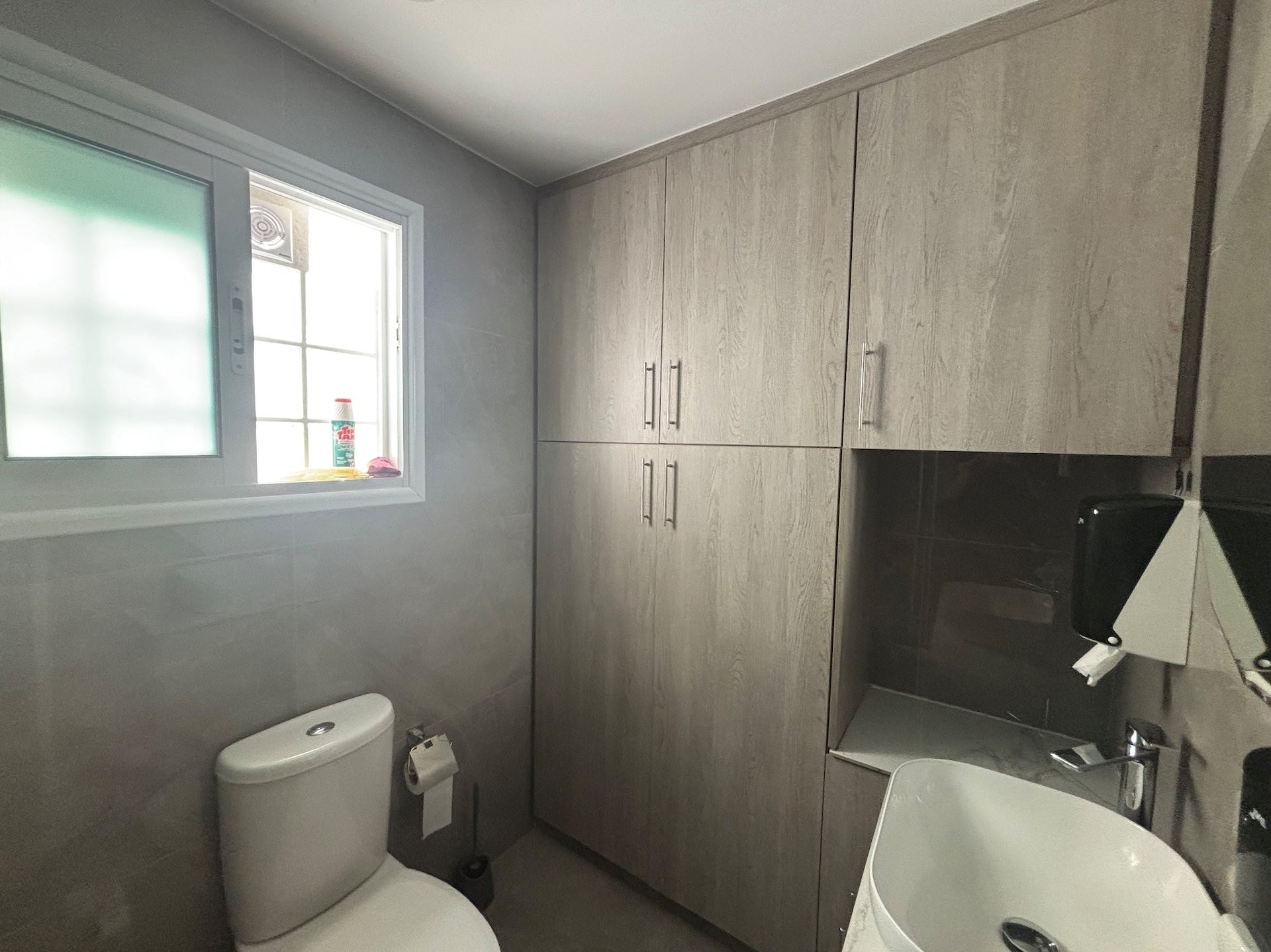 Офис 110 м² в Лимассоле, Кипр