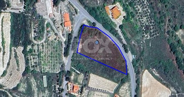 Building Plot for Sale in Omodos Village
