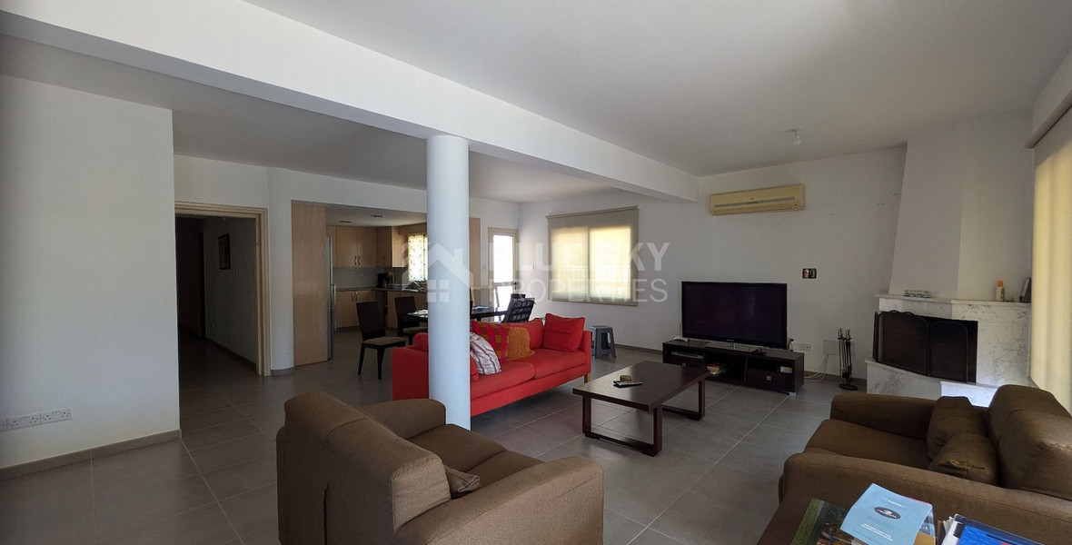 Modern Furnished 3 Bedroom Apartment in Geroskipou