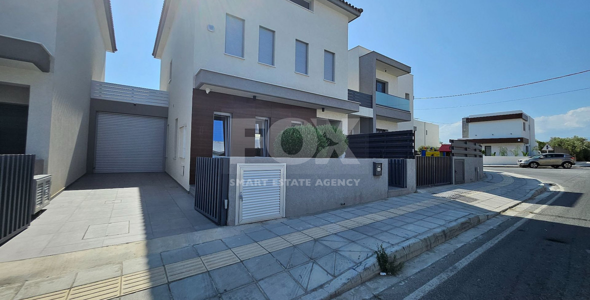 Modern Five-Bedroom Fully Furnished Detached House for sale in Kolossi