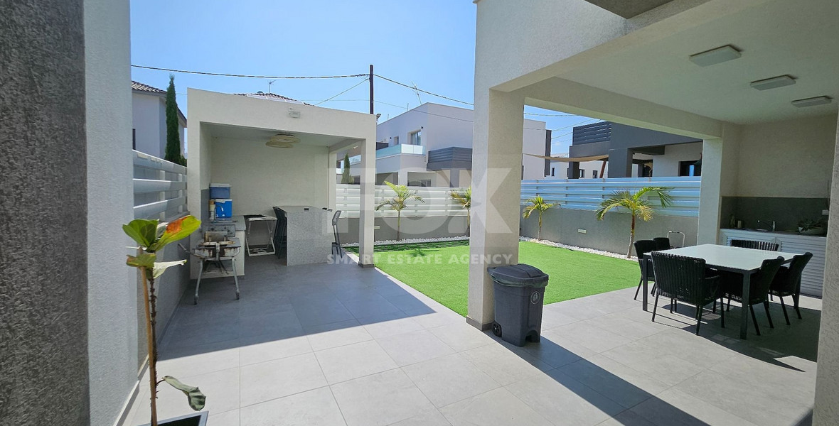 Modern Five-Bedroom Fully Furnished Detached House for sale in Kolossi