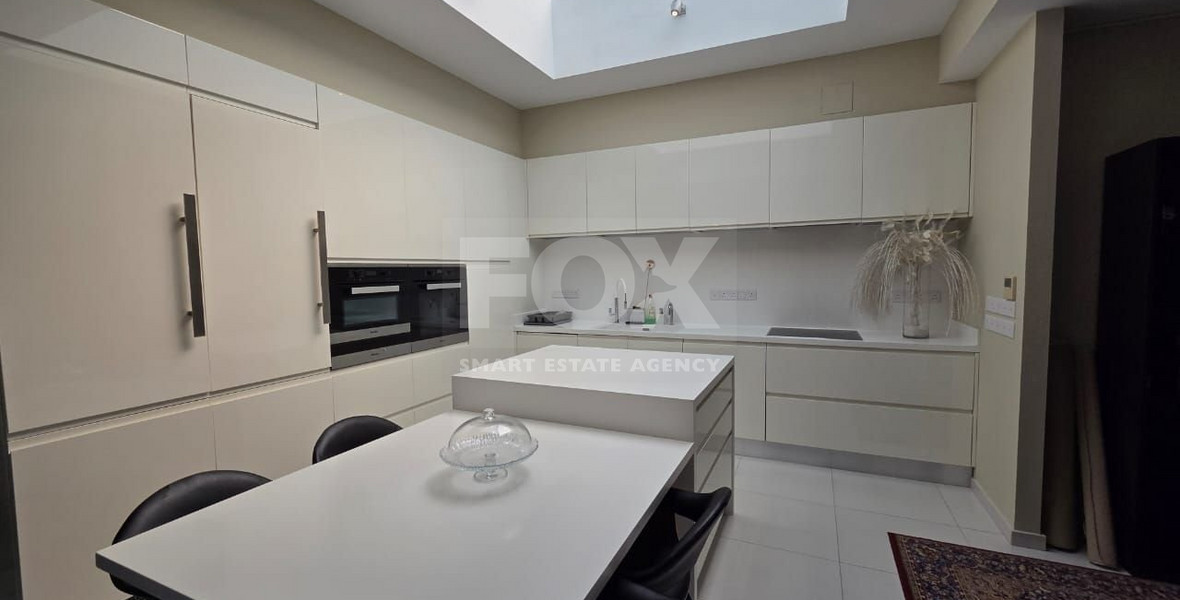One bedroom apartment with panoramic view for rent  n Agia Zoni, Limassol