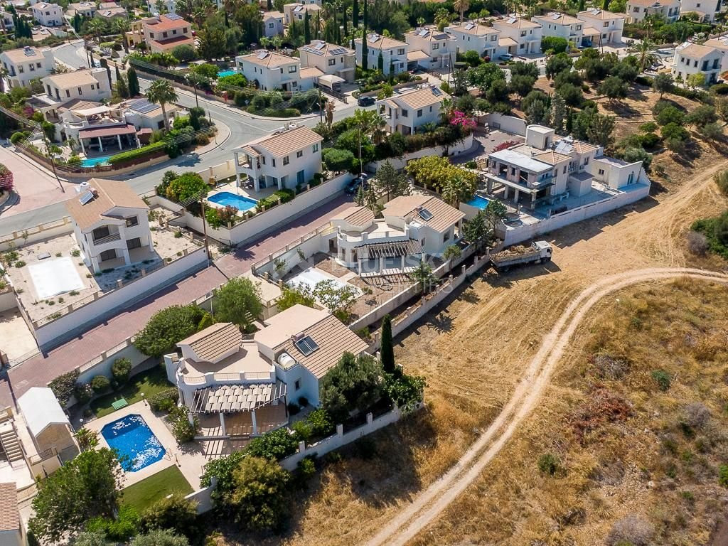 Two bedroom villa with separate title deed in Kouklia , Paphos for sale