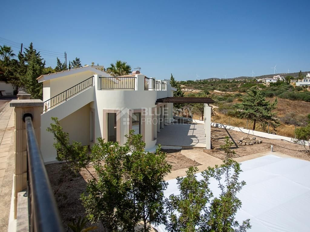 Two bedroom villa with separate title deed in Kouklia , Paphos for sale