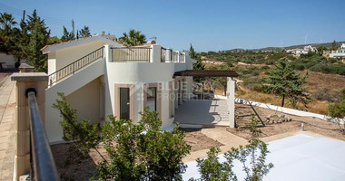 Two bedroom villa with separate title deed in Kouklia , Paphos for sale