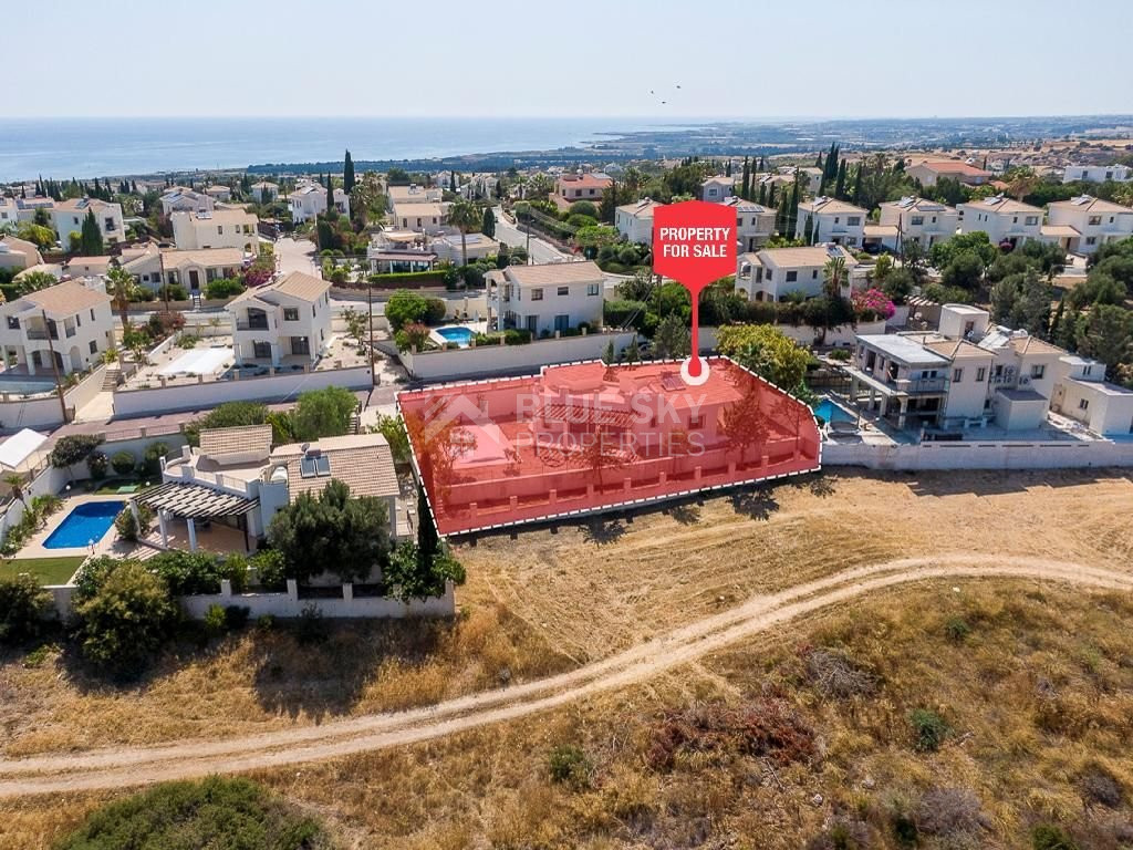 Two bedroom villa with separate title deed in Kouklia , Paphos for sale