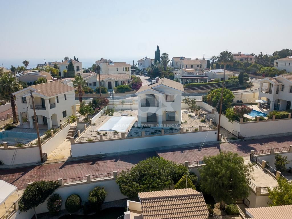 For sale Stylish  three bedroom Villa – Paphos
