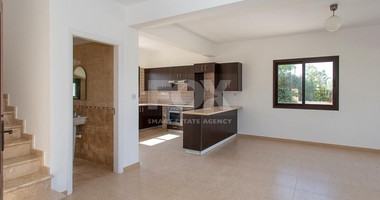 For sale Stylish  three bedroom Villa – Paphos
