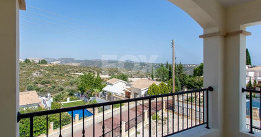 For sale Stylish  three bedroom Villa – Paphos