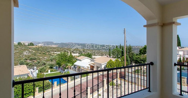 For sale Stylish  three bedroom Villa – Paphos