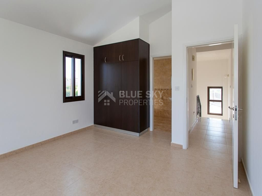 For sale Stylish  three bedroom Villa – Paphos