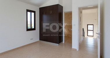 For sale Stylish  three bedroom Villa – Paphos