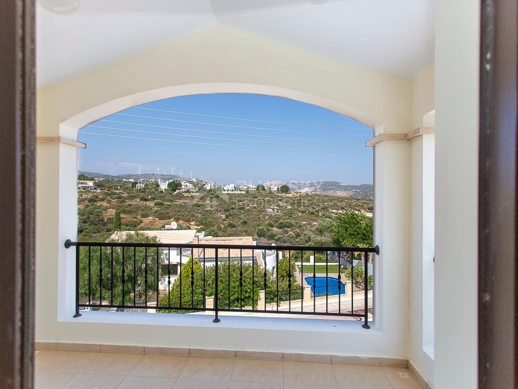 For sale Stylish  three bedroom Villa – Paphos