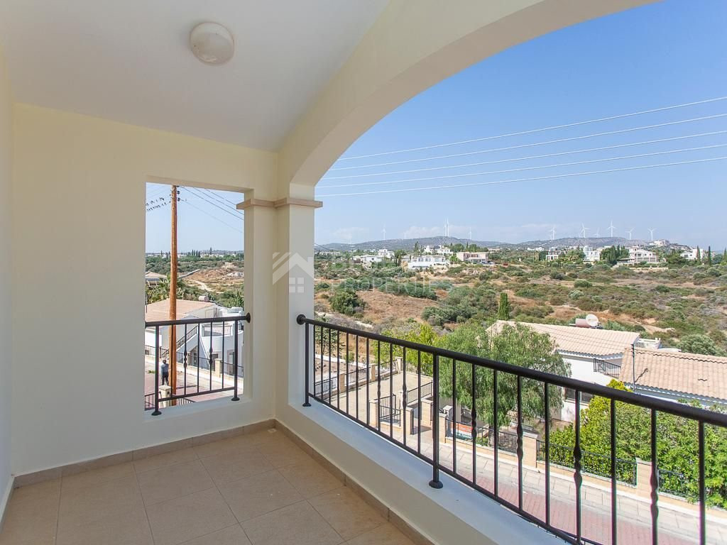 For sale Stylish  three bedroom Villa – Paphos
