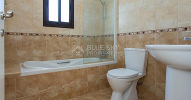 For sale Stylish  three bedroom Villa – Paphos